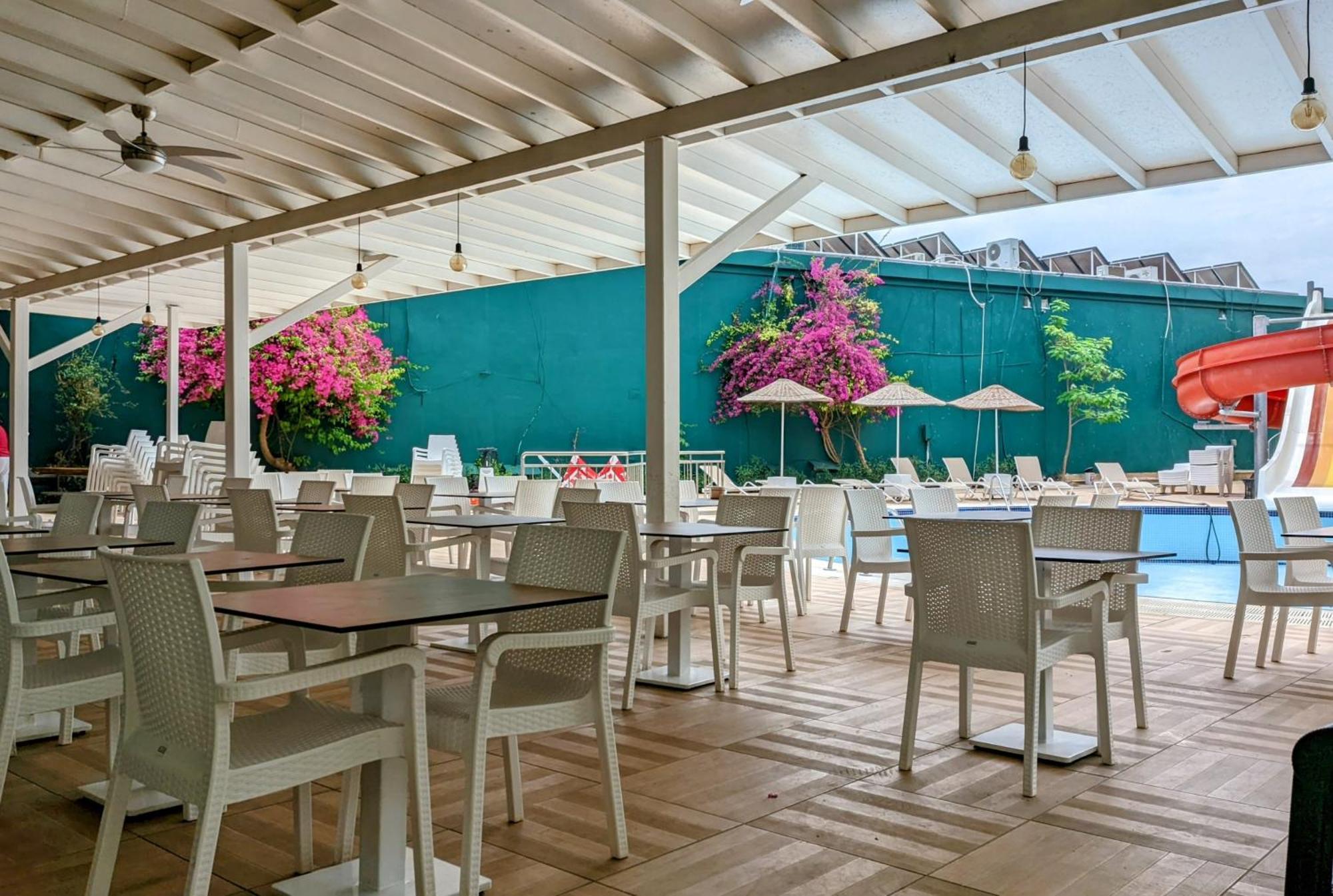 Uk Hotel Kiris Antalya Exteriör bild