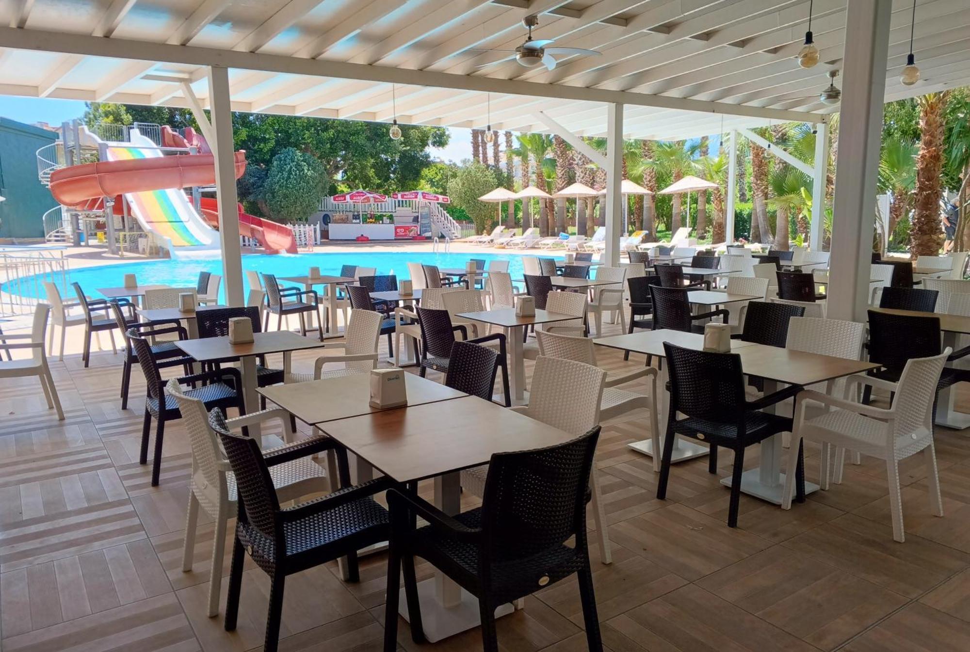 Uk Hotel Kiris Antalya Exteriör bild
