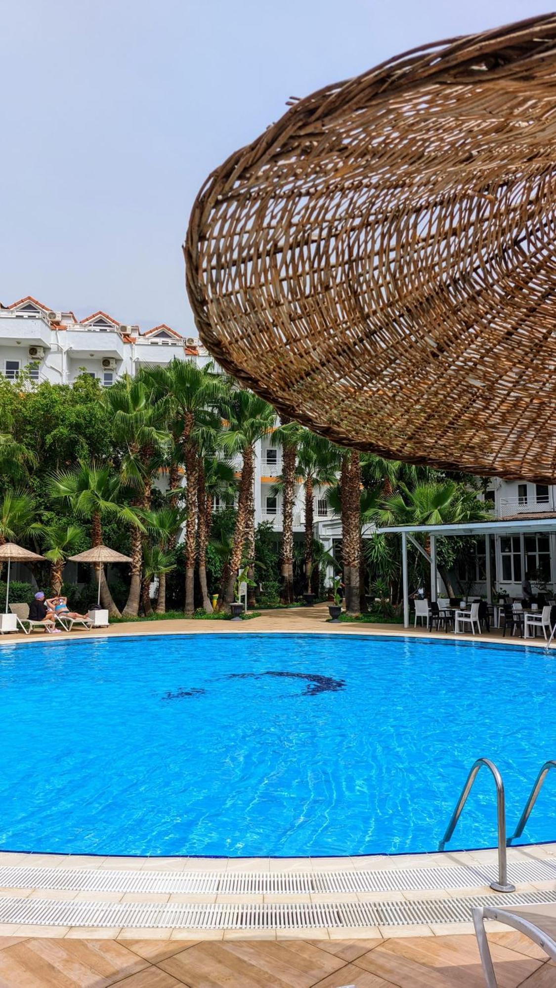 Uk Hotel Kiris Antalya Exteriör bild