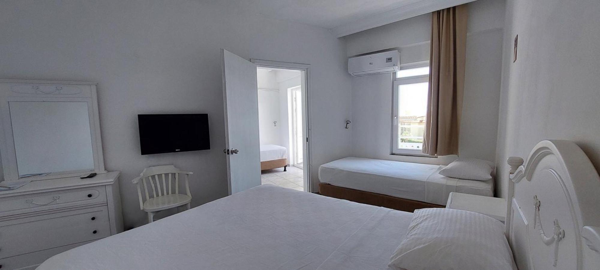 Uk Hotel Kiris Antalya Exteriör bild