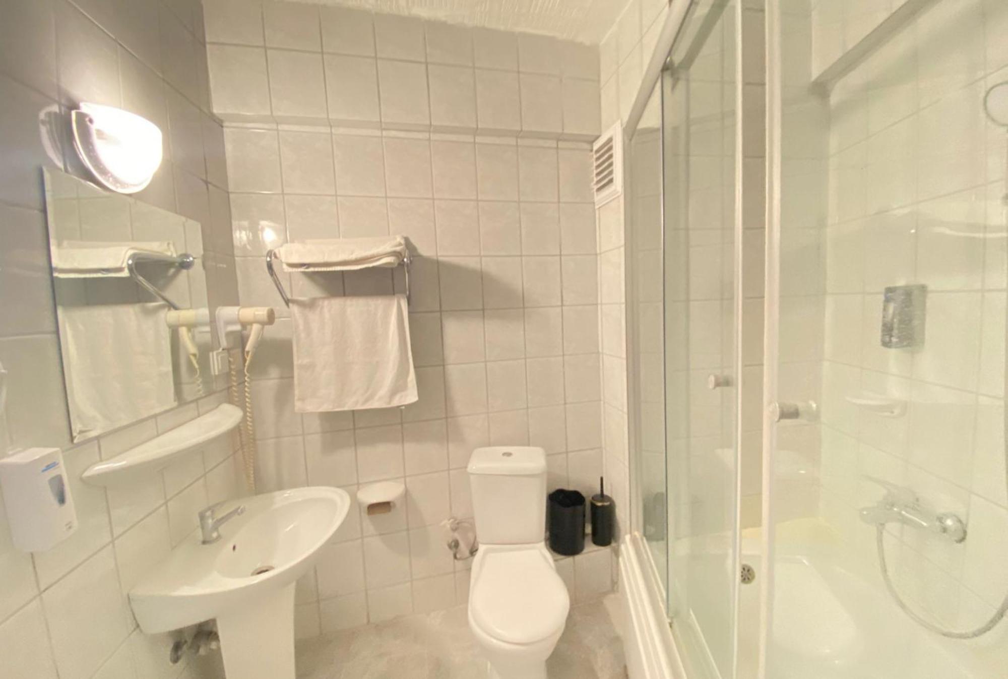 Uk Hotel Kiris Antalya Rum bild